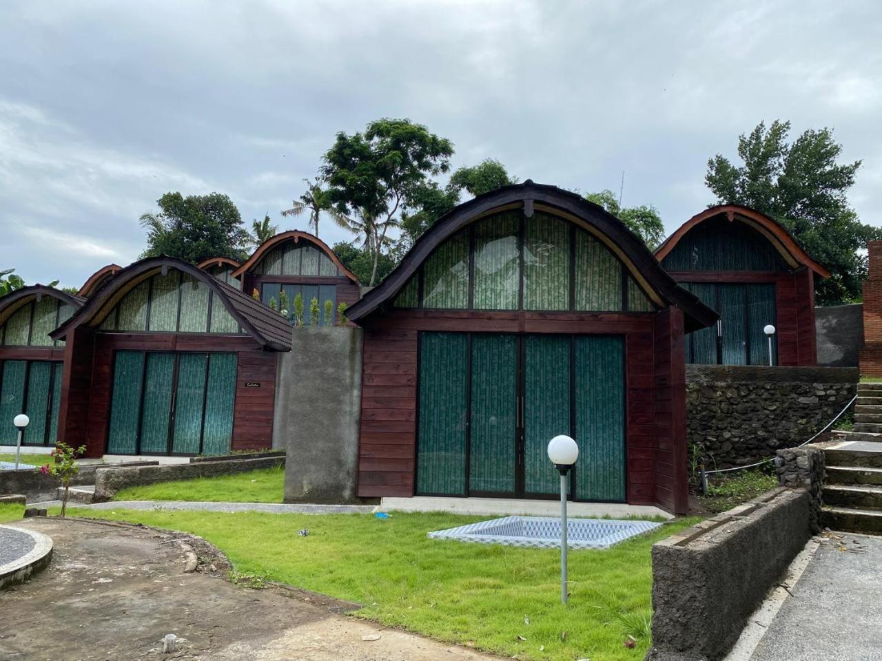 Sukawati Sri Abi Ratu Villas מראה חיצוני תמונה