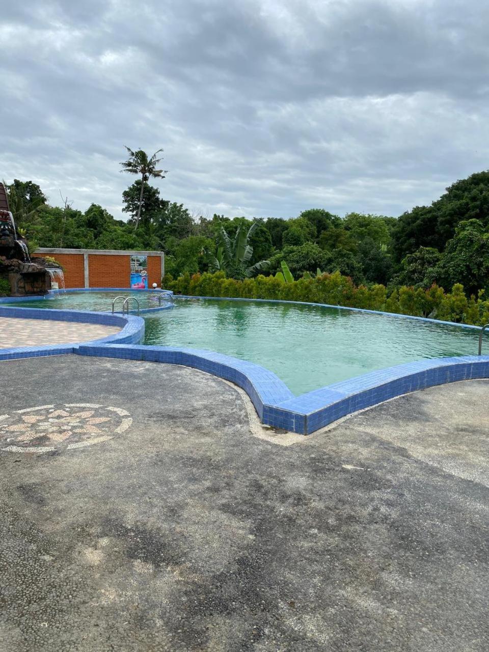 Sukawati Sri Abi Ratu Villas מראה חיצוני תמונה